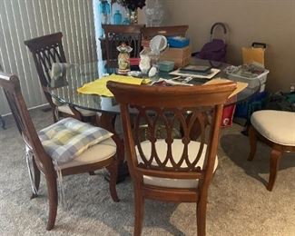 . . . another cute dining table -- glass top