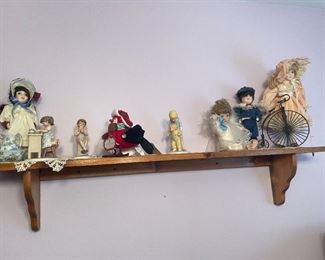 . . .a nice shelf with treasures displayed