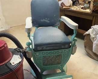 . . . WOW!  What a find!  An antique Kosek barber chair out of Chicago . . . 