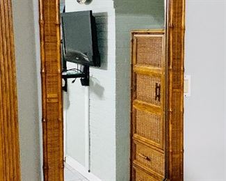 ISLAND CHIC RATTAN MIRROR