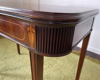 Antique Mahogany Console / Flip Top Table 31x40x20in HxWxD