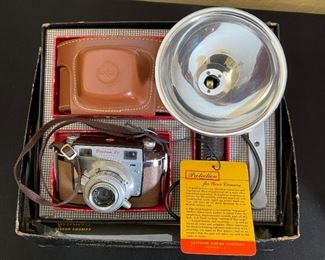 1950s Kodak Bantam RF Town & Country Camera Outfit Box: 4x12x9.5in HxWxD