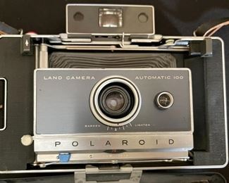 Polaroid Automatic 100 Land Camera 2.5x8x5in HxWxD