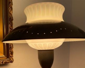 Vintage Brass Lamp 22 x 14in diameter