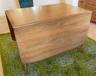 Vintage MCM Carl Bissman Solid Walnut Dining Table w/4 Chairs Mid Century Modern Table: 29x42x28-72-82-92in HxWxD