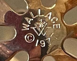 Wallace Silversmiths Ornament 1977 Sleigh Bell Silver Plated Box: 3x3.75x3.75in HxWxD