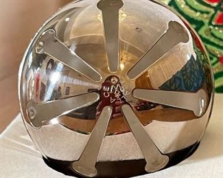 Wallace Silversmiths Ornament 1993 Sleigh Bell Silver Plated Box: 3x3.75x3.75in HxWxD