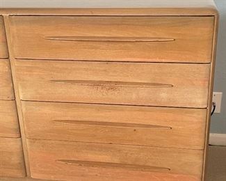 Vintage MCM Carl Bissman Solid Walnut 8 Drawer Double Dresser 31.5x59x20in HxWxD