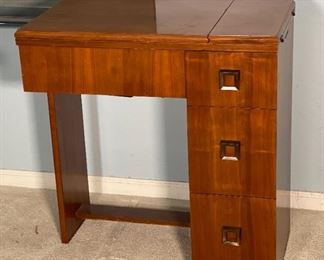 Singer 401A Sewing Machine in Console Cabinet 31 x 29 x 16.5in HxWxD