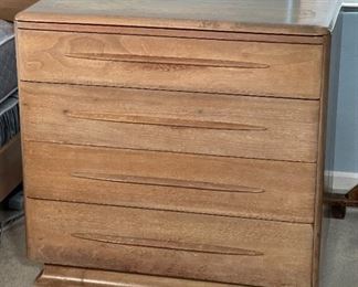 Vintage MCM Carl Bissman Solid Walnut 4 Drawer Dresser 32 x 32.5 x 20in HxWxD