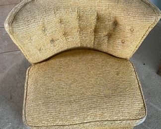 AS-IS 60s Vintage Upholstered Chair 30 x 33 x 33in HxWxD