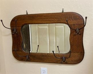 Antique Oak Wall Mount Hat/Coat Rack 19 x 29 x 5in HxWxD