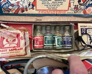 1940s Little Country Doctor Playset Toy 3x13x8.5in HxWxD