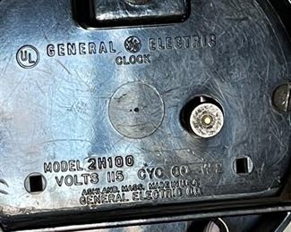 1950s GE Telechron Gossamer Clock Model 2h100 6.57.5x2.5in HxWxD