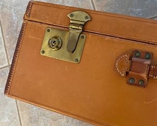 Vintage Leather Luggage Suitcase 16x24x7.5in HxWxD