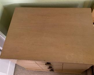 #2 1950s Merton L Gershun Albert Furniture Gray Walnut 3 Drawer Dresser 32 x 30.5 x 21.25in HxWxD