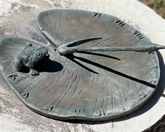 Bronze Frog & Lily Pad Sundial 3x7x8in HxWxD
