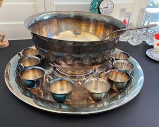 Gorham Silver Plated Punch Bowl Set Gorham YC782 YC790 Punch bowl : 7.5in h x 14in Diameter