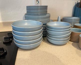56pc 1960s Vintage Metlox Poppytrail California Tempo Blue Poppy Trail Dinnerware 56+pieces