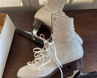 SP Teri Ice Skates Size 8.5