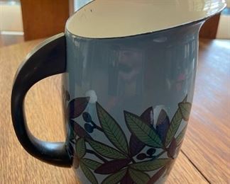 Vintage FINEL Arabia Finland Blue Leaf Berry~Pitcher Jug~2 Cups~Lip Chip Pitcher measurements 8“ x 6.5“ coffee mugs 3“ x 4“