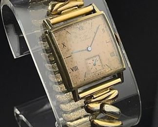 1943 Elgin Deluxe 10k Gold Fill Watch 17 Jewels 555 Movement Case: 52x25mm