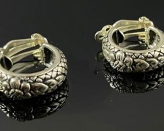 Stephen Dweck Sterling Silver Floral Leaf Quilted Pattern Clip-On Hoop Earrings 18mm Diameter x 7mm w