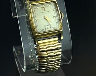 1952 Kirby Hamilton 14k Gold Fill Watch 982 19 jewels Model 1 Case: 34x25mm