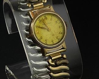 Vintage Wittnauer 10k Rolled Gold Watch 15 Jewels Case: 32x24mm