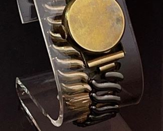 Vintage Wittnauer 10k Rolled Gold Watch 15 Jewels Case: 32x24mm