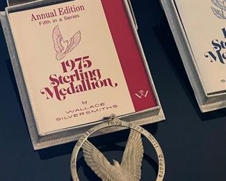 7 Wallace Sterling Silver Medallion Christmas Ornaments Approx 2.5x2.5in