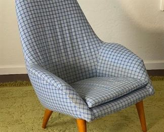 Vintage MCM Upholstered Lounge Chair	37x32x30in	HxWxD
