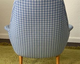 Vintage MCM Upholstered Lounge Chair	37x32x30in	HxWxD
