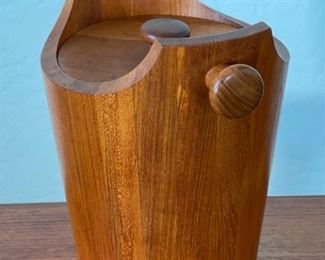 Scan Look AQ Teak MCM Ice Bucket	13.75 x 15 x 10.75	HxWxD
