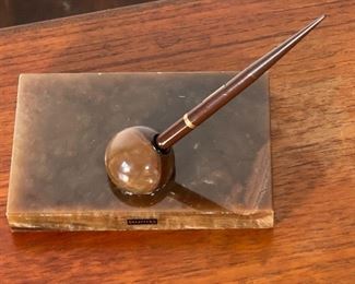 Sheaffer’s Desk Fountain Pen Set Brown Stone Sheaffers	7 x 7 x 4.5in	HxWxD
