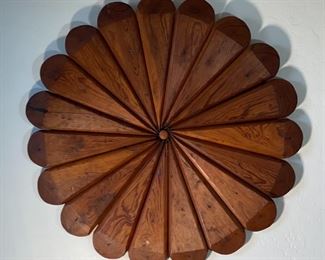 Huge Wood Wall Sculpture Rustic Daisy	36in Diameter	
