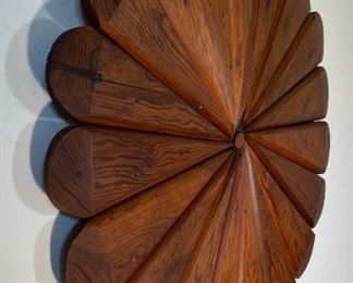 Huge Wood Wall Sculpture Rustic Daisy	36in Diameter	
