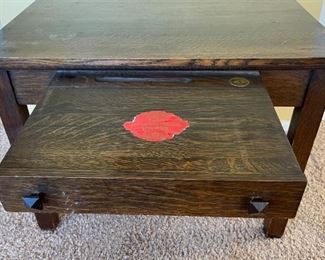Antique Arts & Crafts Mission Oak Desk Library Table w/ Flip Top Inkwell	28.75 x 39 x 25.75in	HxWxD
