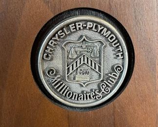 3pc Chrysler Plymouth Millionaires Club Bookends & Memo Holder Desk Set Black Walnut	6.5 x 5 x 5.5in	HxWxD
