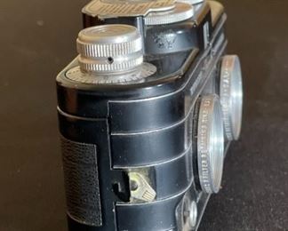 View-Master Personal Stereo Camera Viewmaster Vintage	4x7x2.5in	HxWxD
