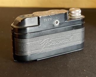 View-Master Personal Stereo Camera Viewmaster Vintage	4x7x2.5in	HxWxD
