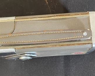 Bell & Howell Model 200 16mm Film Magazine Camera	Box: 3x9x7in	HxWxD
