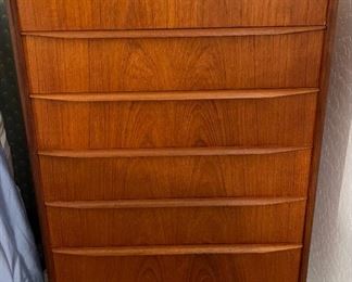 1960s MCM Scandinavian Teak 6 Drawer Dresser	29 x 35.5 x 16in	HxWxD
