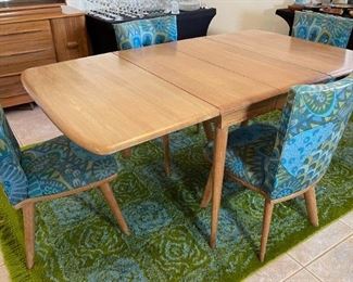 Vintage MCM Carl Bissman Solid Walnut Dining Table w/4 Chairs Mid Century Modern	Table: 29x42x28-72-82-92in	HxWxD
