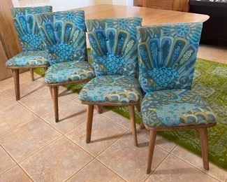 Vintage MCM Carl Bissman Solid Walnut Dining Table w/4 Chairs Mid Century Modern	Table: 29x42x28-72-82-92in	HxWxD
