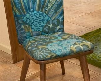 Vintage MCM Carl Bissman Solid Walnut Dining Table w/4 Chairs Mid Century Modern	Table: 29x42x28-72-82-92in	HxWxD
