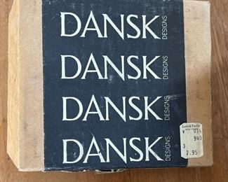 6pc Dansk IHQ Cast Iron Triangle Candlesticks 1726 Candle holders	BOX: 1.5x5x4.5in	HxWxD
