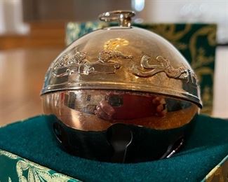 Wallace Silversmiths Ornament 1984 Sleigh Bell Silver Plated	Box: 3x3.75x3.75in	HxWxD
