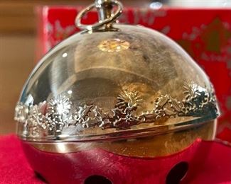 Wallace Silversmiths Ornament 1980 Sleigh Bell Silver Plated	Box: 3x3.75x3.75in	HxWxD
