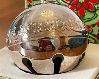 Wallace Silversmiths Ornament 1993 Sleigh Bell Silver Plated	Box: 3x3.75x3.75in	HxWxD
